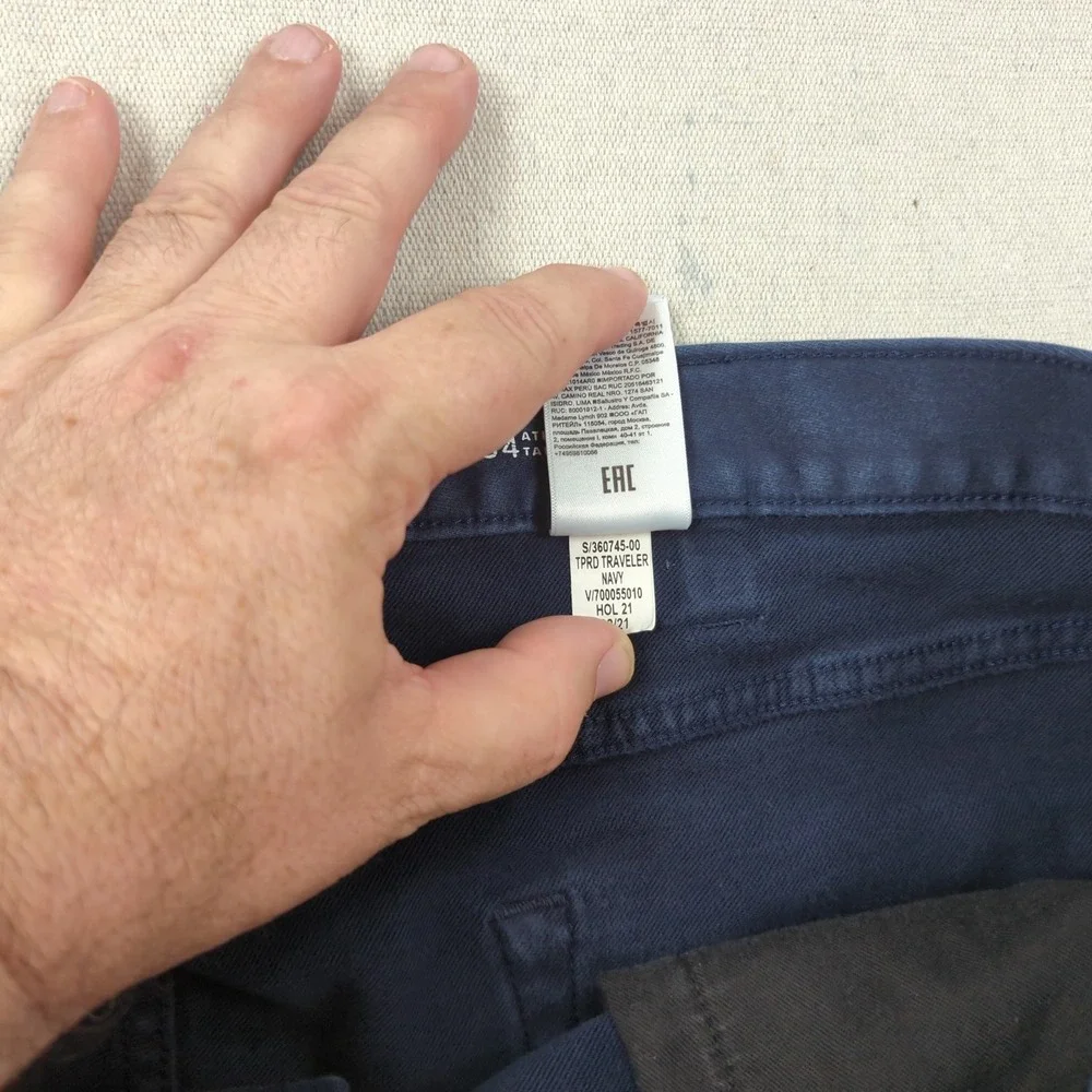 Banana Republic Jeans Mens 42x34 Blue Traveler Athletic Taper Casual Stretch